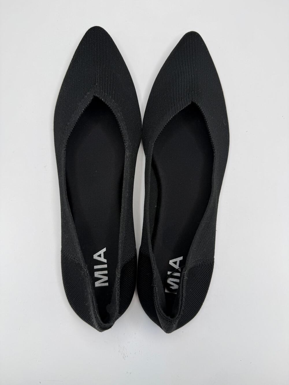 Mia Kerri Black Womens Flat Sz 8.5